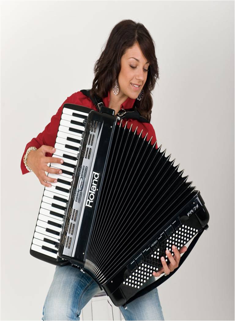 female accordion players agra